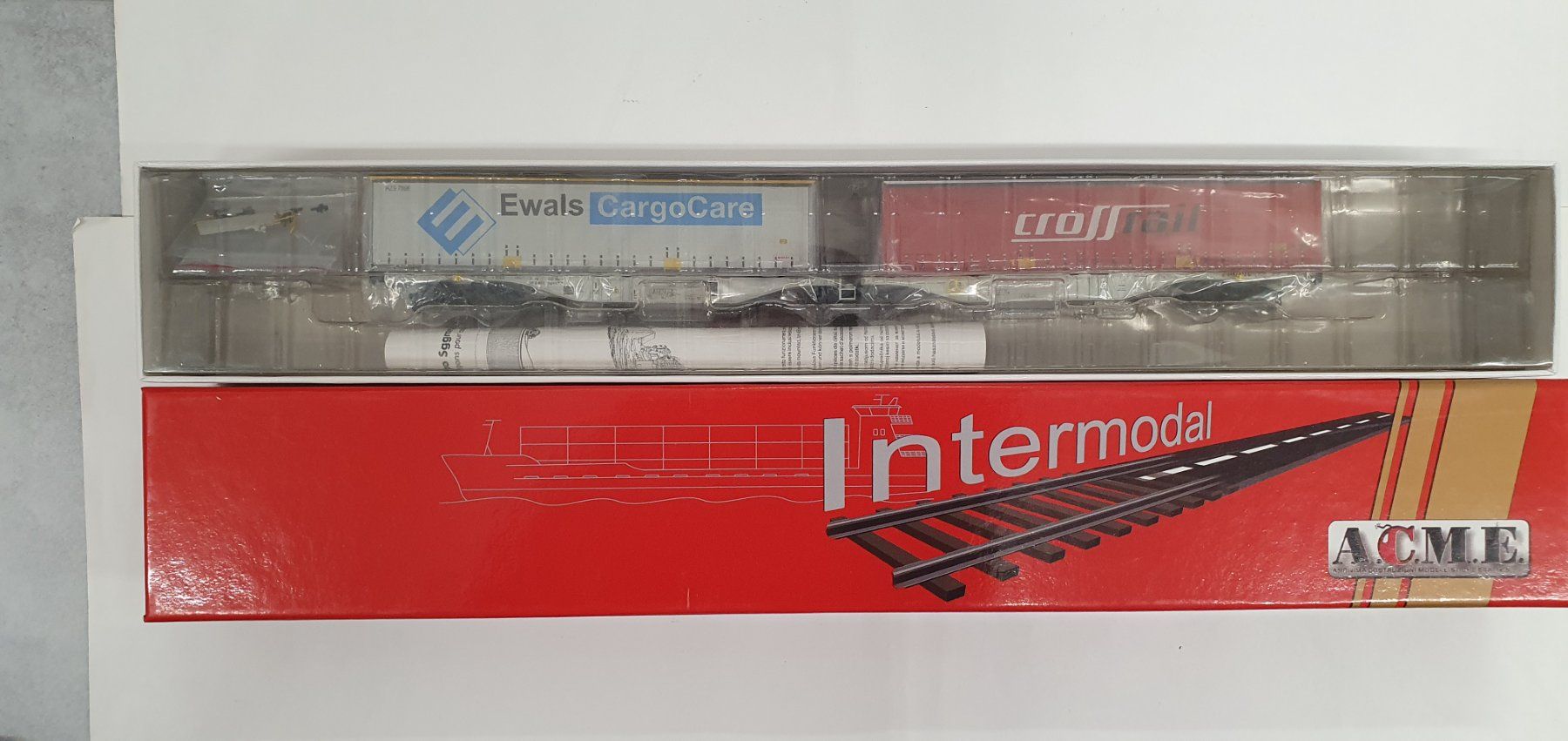 ACME Modellini di ferrovie: ACME 90098 AAE Sggmrss Doppeltragwagen – Nuovo e nell'imballaggio originale da Würenlos venduto da juruth