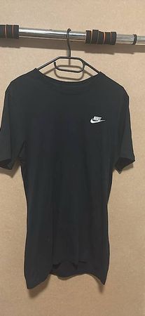 T-shirt Nike noir taille S bon état