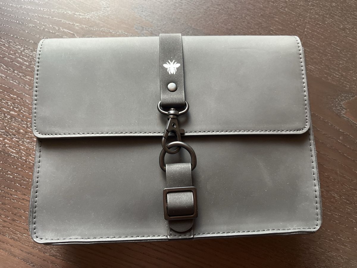 Dior Trousses de maquillage: Dior Necessaire / Täschchen – Neuf (Voir description) à Einsiedeln par sandramon