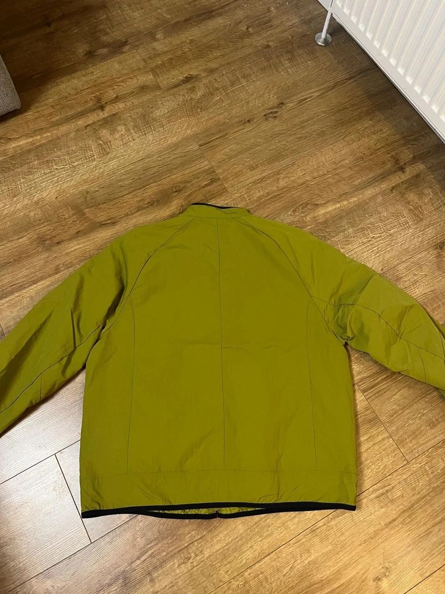 Nike Giacche: Nike Tech Jacket (Size S) New!! – Nuovo (secondo la descrizione) da Zürich venduto da CG_8 1