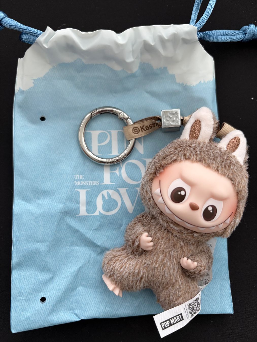 Bambole: Labubu Pin for Love & – Nuovo (secondo la descrizione) da Zug venduto da Tetiana_Pereira 1