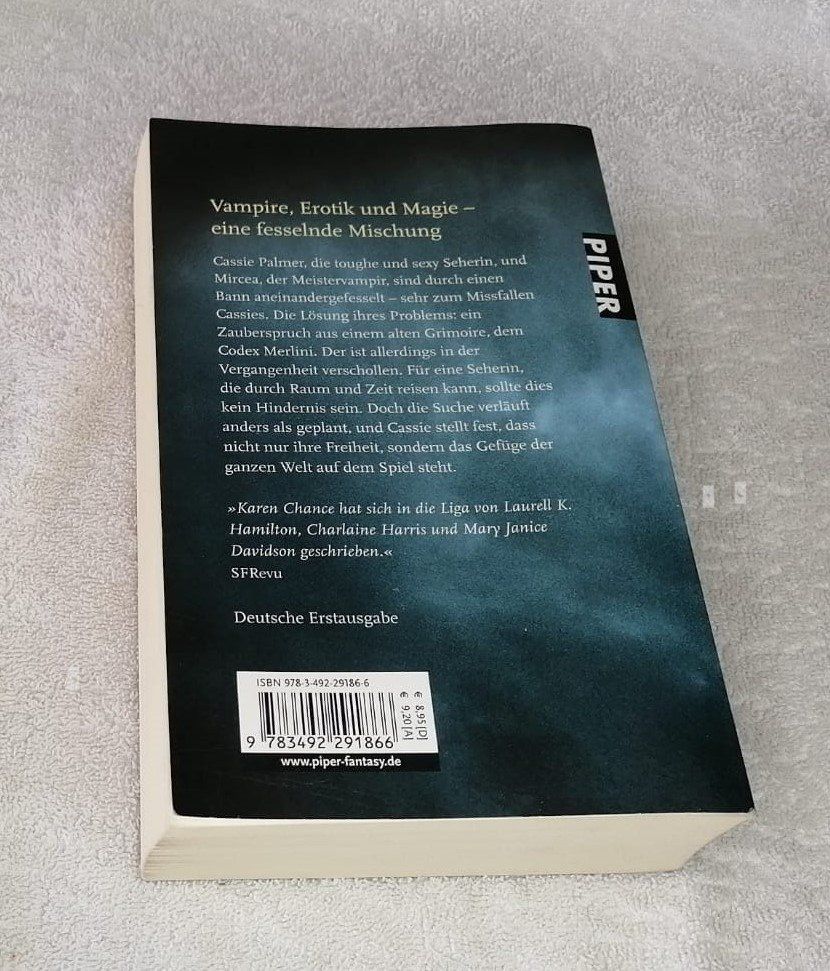 Libri: Vampire-Buch /Karen Chance – Usato da Grächen venduto da Hel7890 1