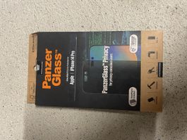 PanzerGlass Privacy für Apple iPhone 14 Pro, neu