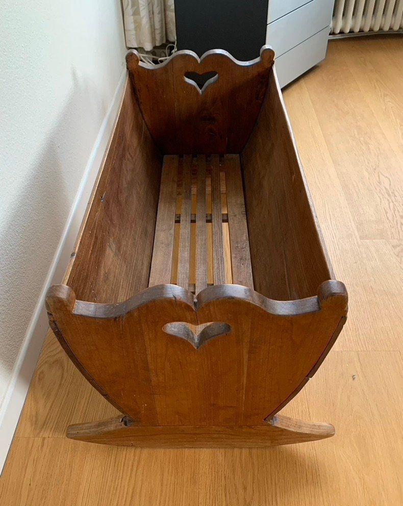 Letti: Antique Wiege – Usato da Arlesheim venduto da Clouny 1