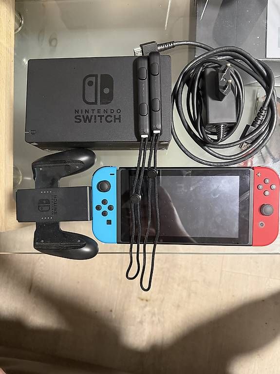 Console: Nintendo Switch – Usato da Remetschwil venduto da livio2002.