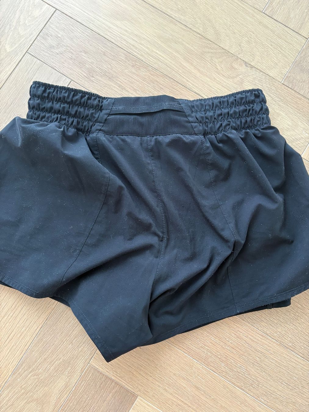 Nike Pantalons: Nike shorts damen gr. s – D'occasion à Meggen par K.Rigert 2
