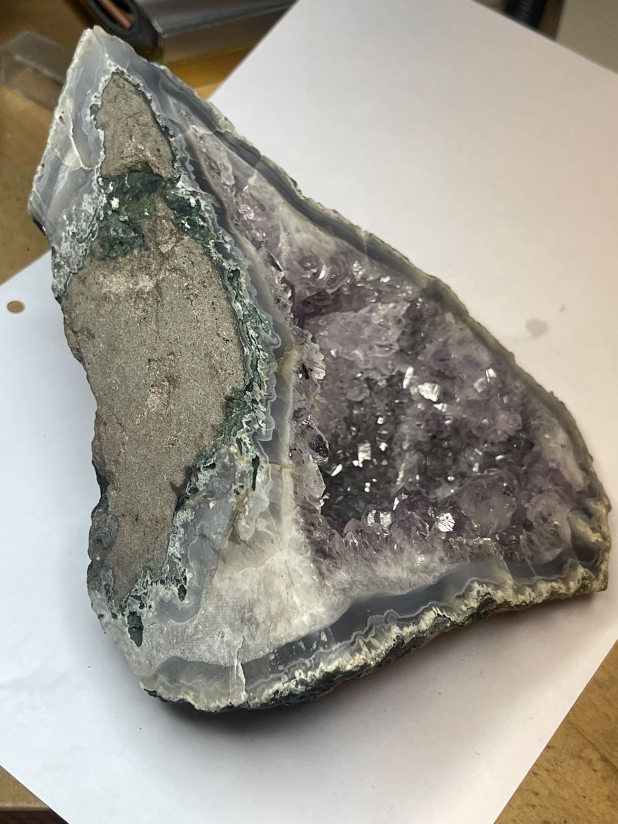 Mineralien & Heilsteine: Géode de quartz violet (Améthiste) – Gebraucht aus Le Landeron von Ayriss 3