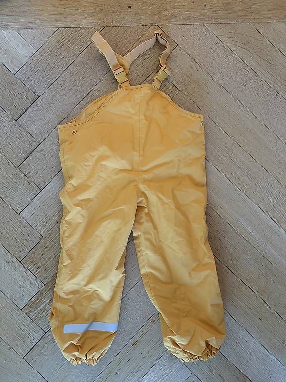 Lotti di vestiti: Outdoorhosen-Set, Gr. 110 – Usato da Zürich venduto da sanookmai