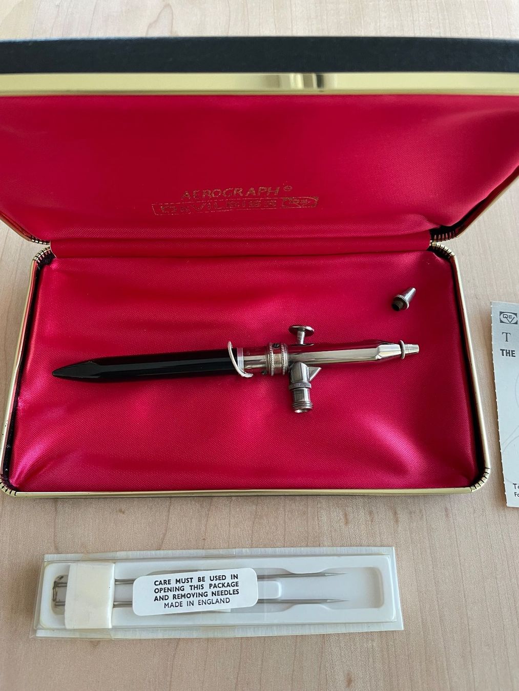 Tutti gli attrezzi: DeVilbiss Airbrushpistole 0.2 mm – Usato da Emmetten venduto da Digicrack