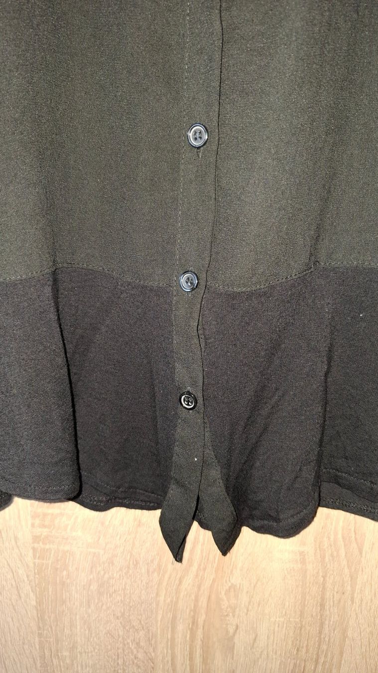 Zebra Blusen: Schwarze Bluse, Gr. M – Gebraucht aus Plagne von Reticulum01 9