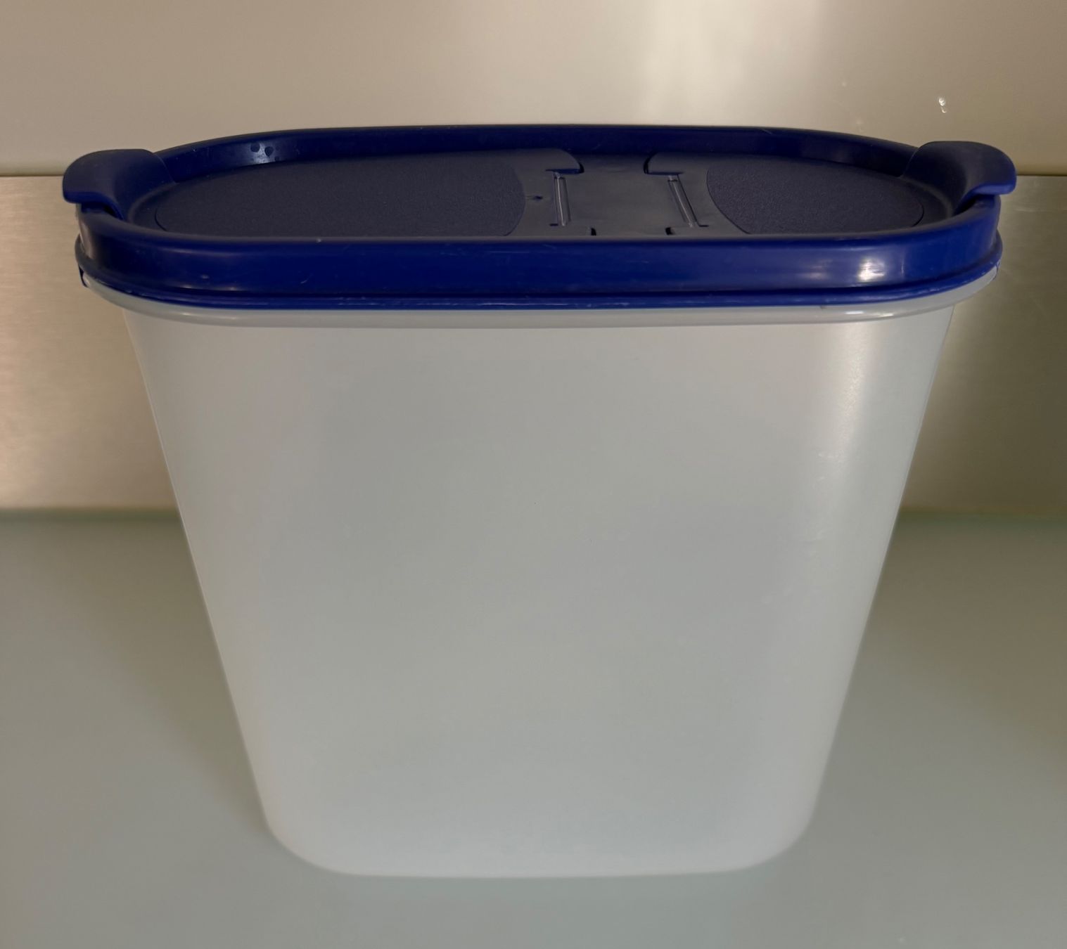 Contenitori & Simili: Tupperware Vorratsdose 1.7 l, blau – Usato da Niederhasli venduto da Erwied
