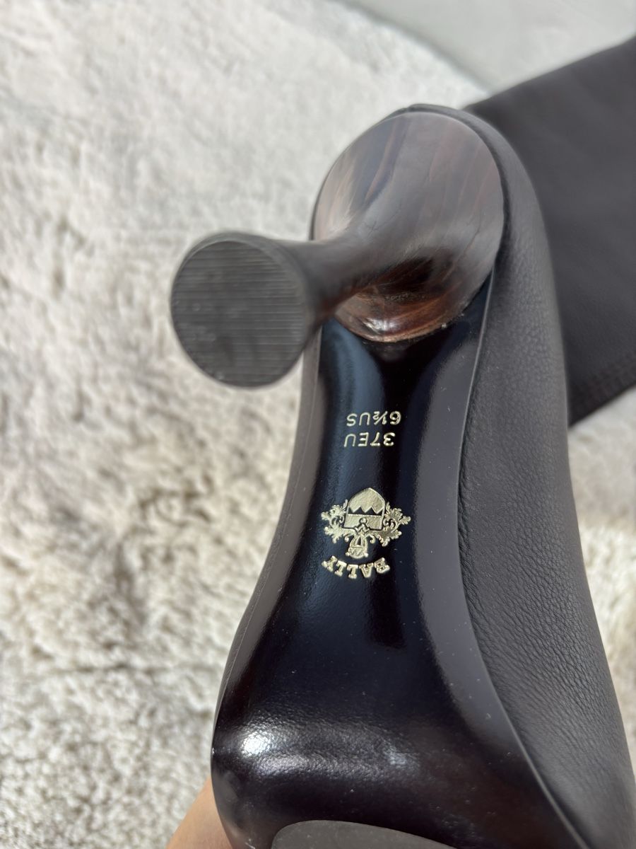 Bally Scarpe da donna: Bally Lederstiefel, Gr. 37, dunkel braun – Nuovo (secondo la descrizione) da Steinmaur venduto da aly_mhs6 3
