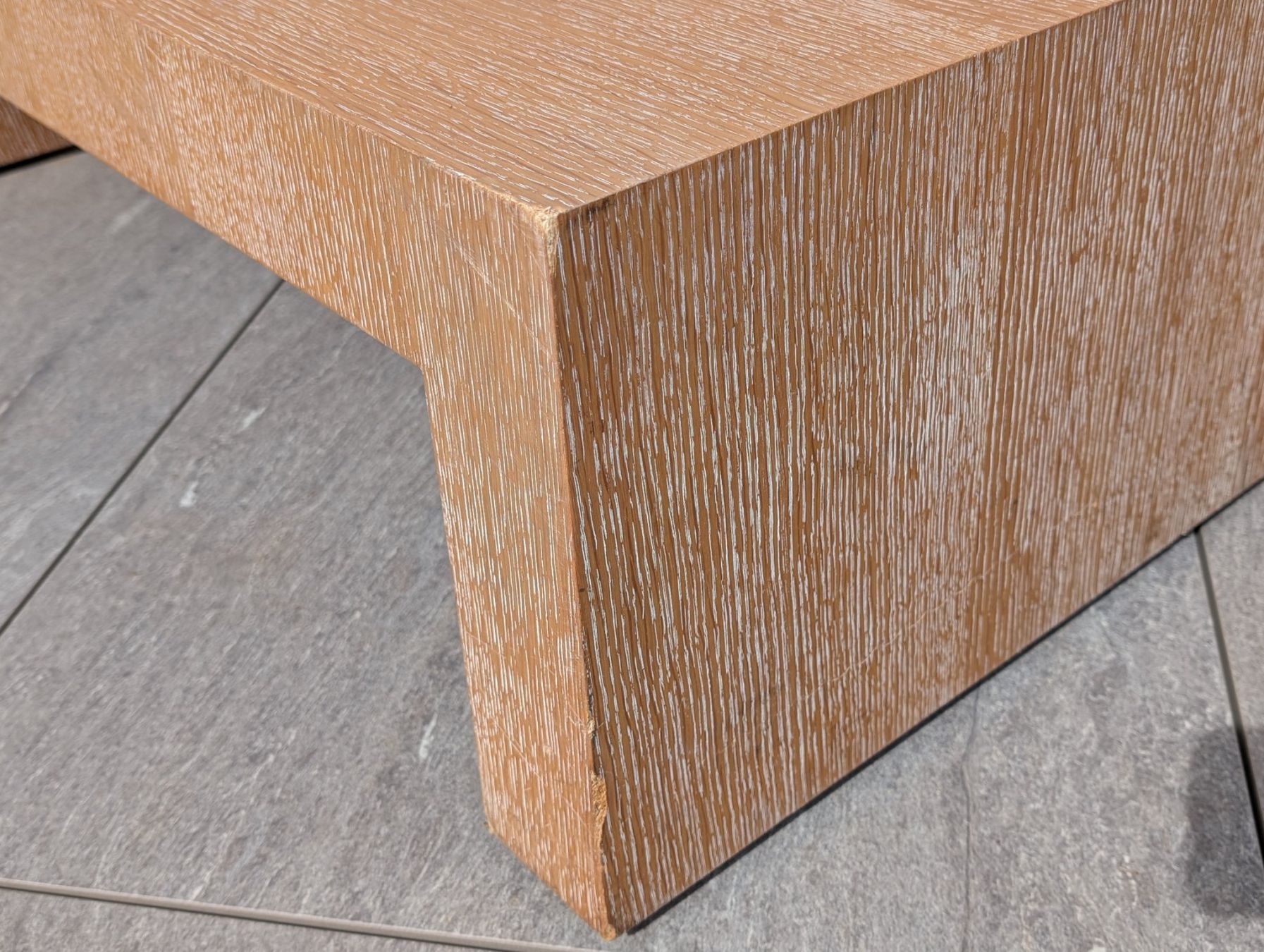 Armani Tische: ARMANI CASA Wasserfall Couchtisch – Gebraucht aus Rotkreuz von CRLNSC 2