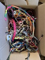 140 pc Friendship Bracelets Bulk Lot - Freundschaftsbändeli