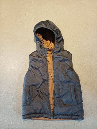 Veste sans manches réversible / Ärmellose Jacke