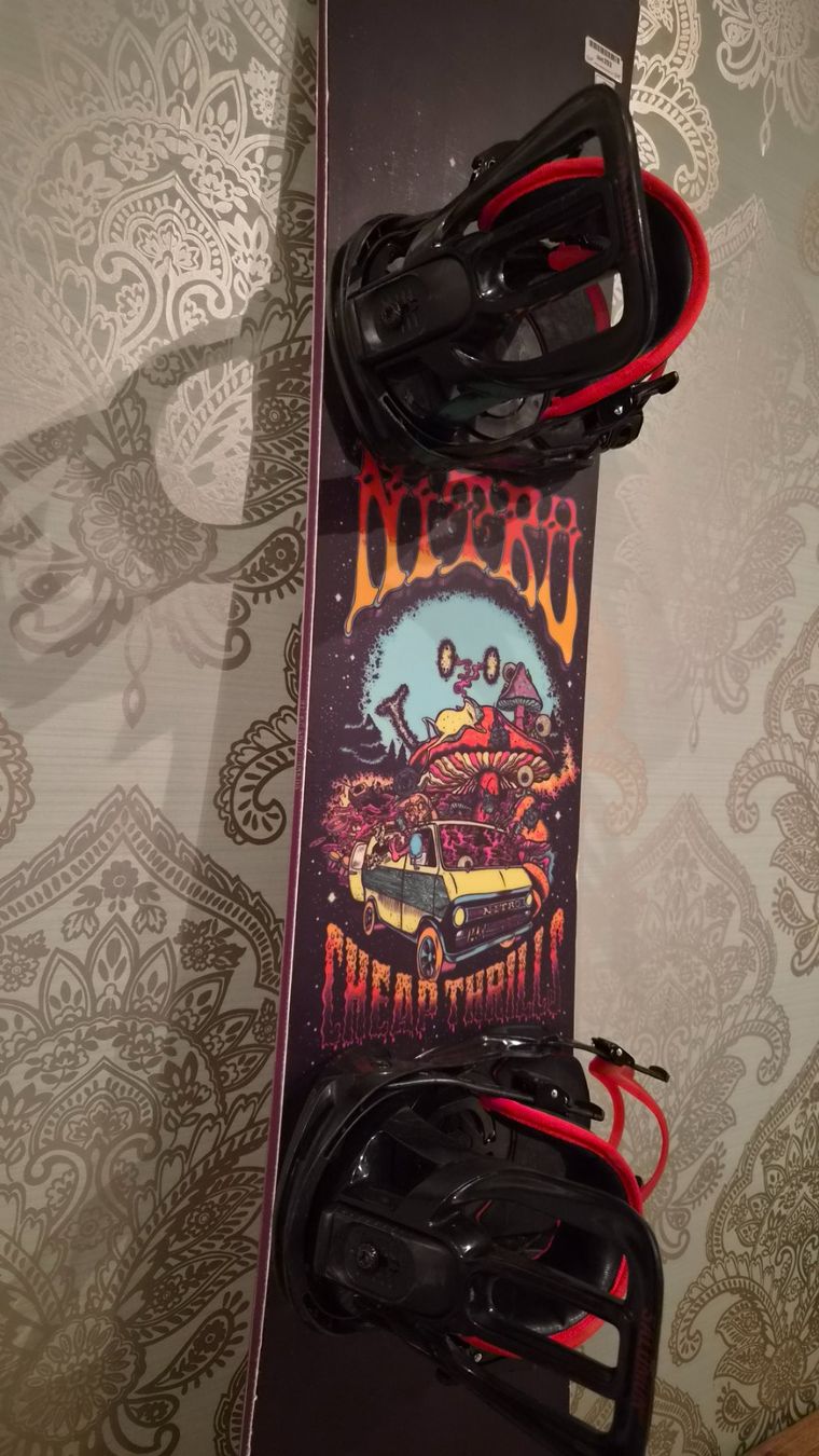 Snowboard Nitro Board: Nitro Snowboard 148cm inkl. Bindung – Usato da Oberrieden venduto da Raja011 1