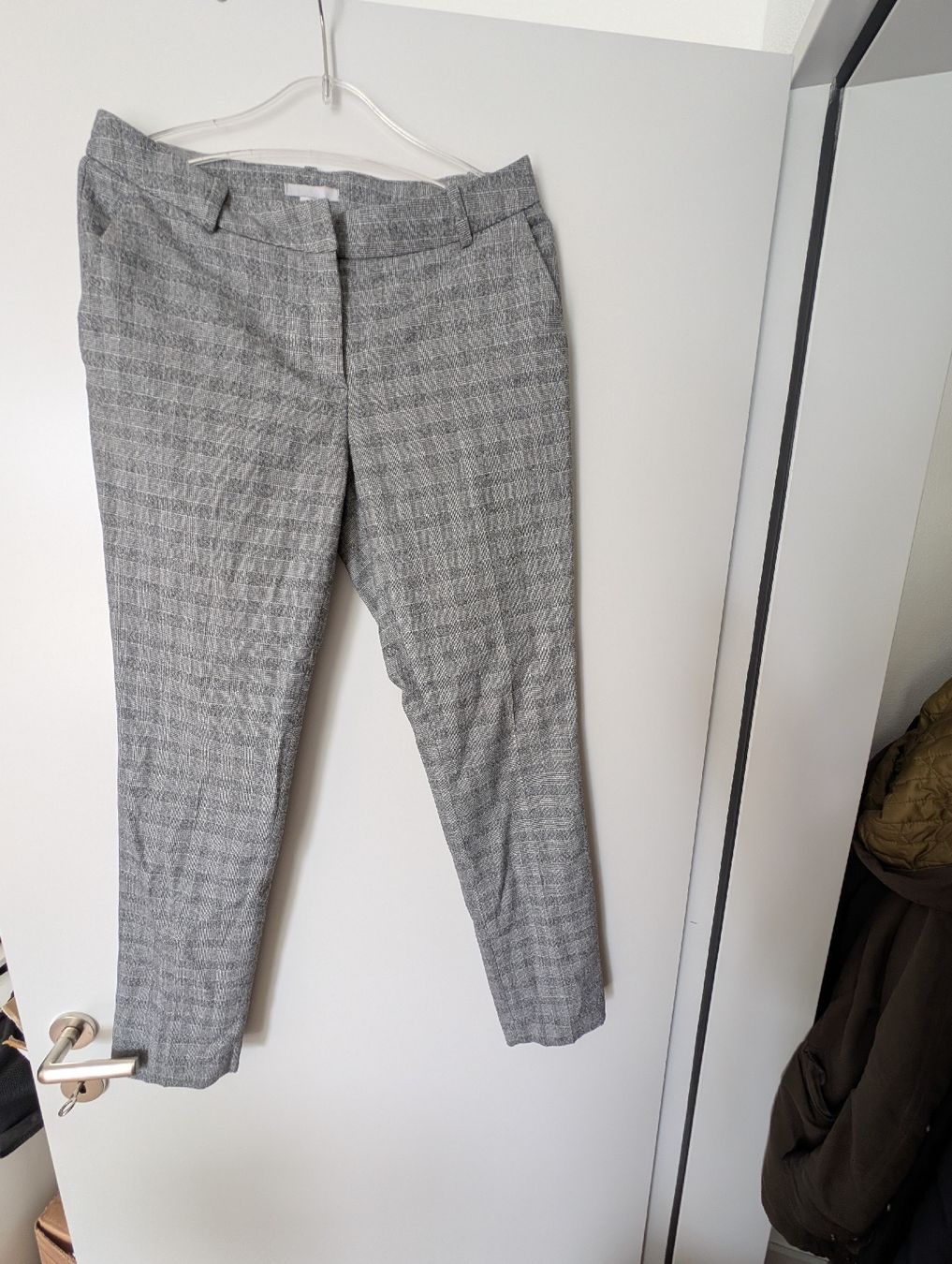 H&M Hosen: H&M Hose, Grau Kariert, Gr. 36, Top Zustand – Neu (gemäss Beschreibung) aus Zürich von Romy_1011