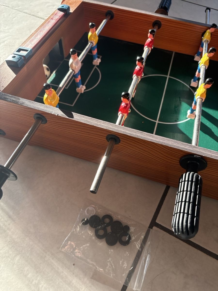 Spiele: Tischfussball Spiel  – Gebraucht aus Nottwil von wasserlufterde 1