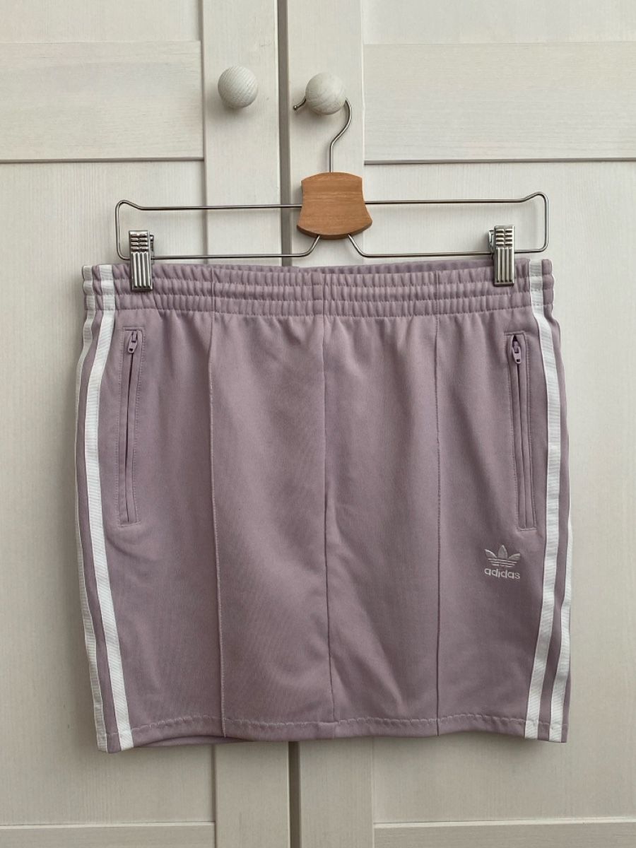 Adidas Röcke: Cute vintage adidas skirt – Gebraucht aus Hochfelden von jam_6hd7