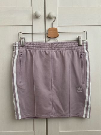 Cute vintage adidas skirt