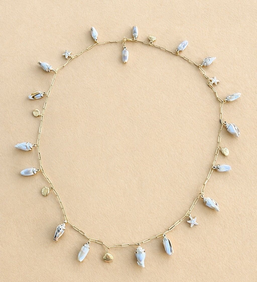 Catenine: Shell Charm Gold Body Chain, Summer Beach Accessory. – Nuovo e nell'imballaggio originale da Saland venduto da ele_vc96