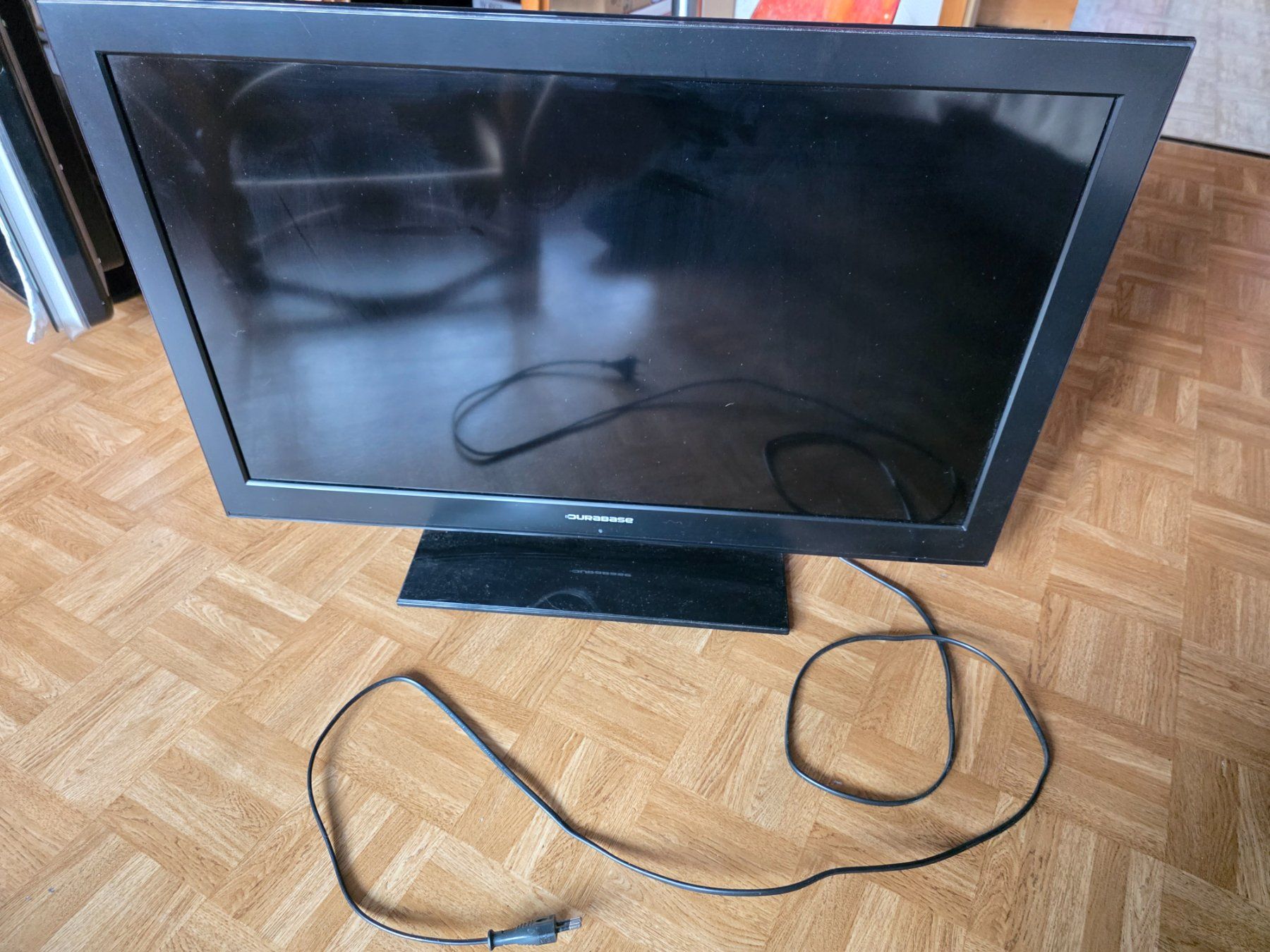 Durabase Televisori: Fernseher Durabase – Usato da Brienzwiler venduto da vegetabelvamp