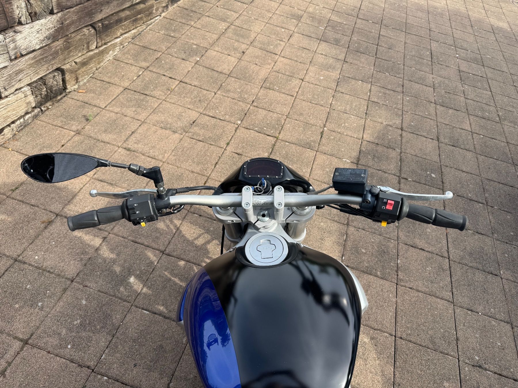 Buell Strada: Buell Firebolt XB9R Schwarz/Blau – Usato da Vinelz venduto da v2v8 4