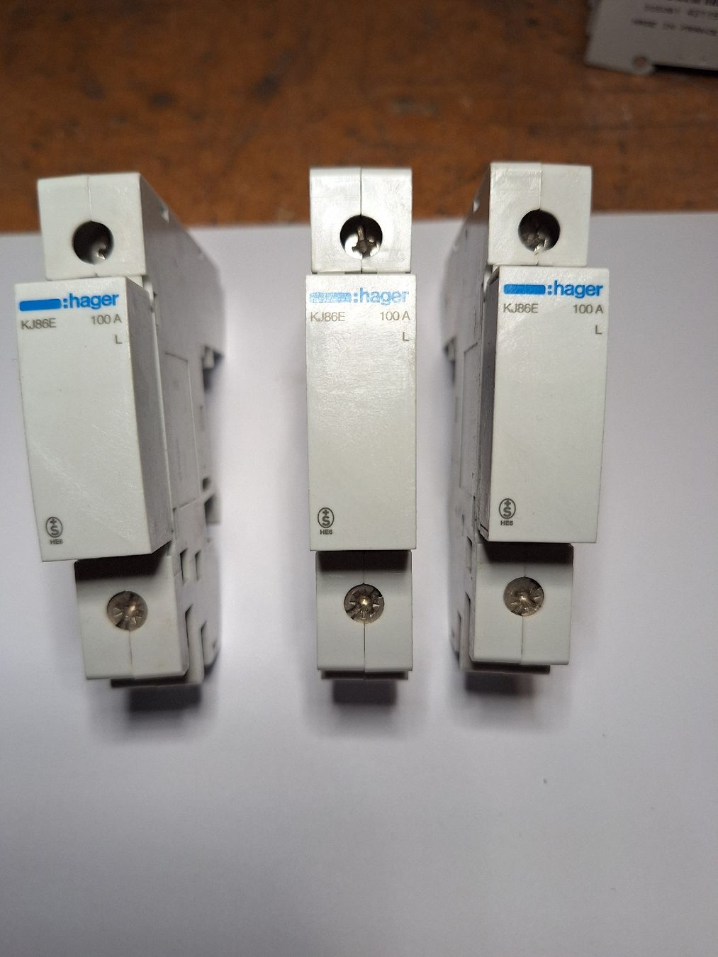 Hager Elektronikbauteile: Einspeiseelement Hager – Neu (gemäss Beschreibung) aus Schwarzenburg von Elena_91