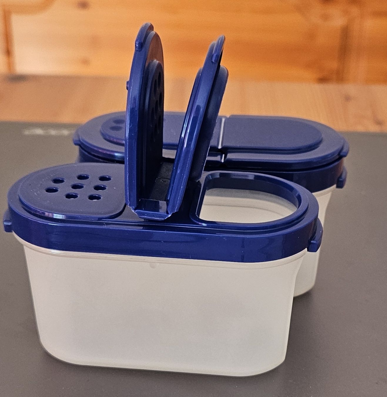 Tupperware Behälter & Ähnliches: Mini Gewürzdosen Set – Neu und originalverpackt aus Hasle b. Burgdorf von buddle32