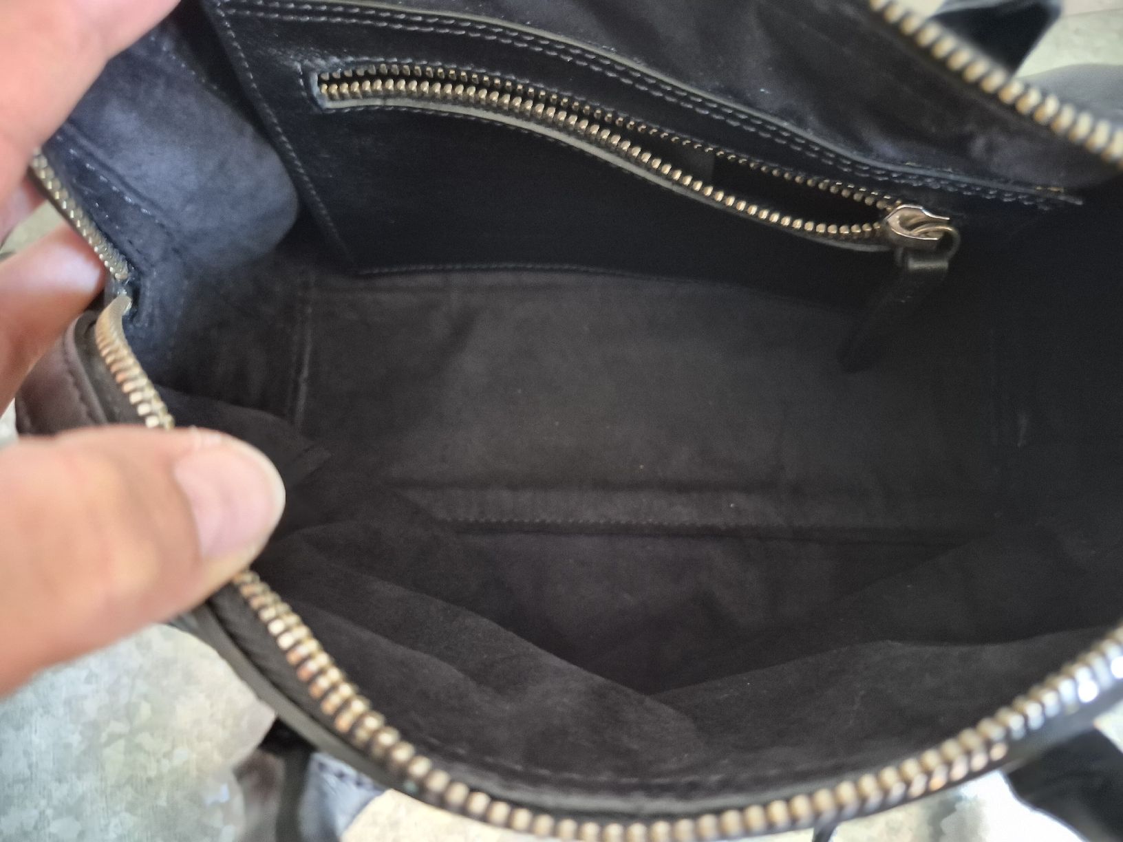 Taschen für Damen: Massimo Dutti  Ledertasche  Schwarz – Gebraucht aus Bern von Rou_rsz5 3