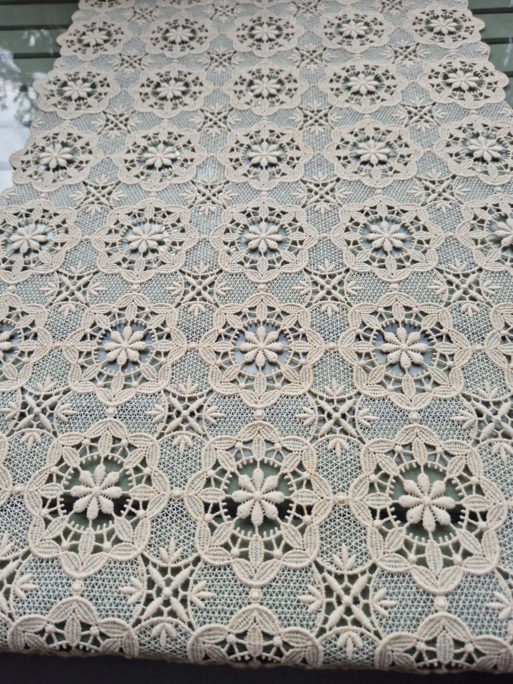 Sonstige Tischwäsche: Elegante Tischläufer, beige Spitze – Gebraucht aus Bern von aronari 1