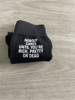 Schwarzi Socke mit Statement - "Nobody Cares" Gr. 39-42 😉