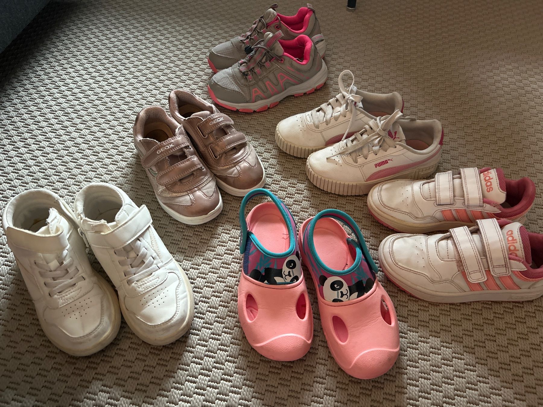 Lotti & Set di vestiti: Kinder-Schuh-paket Gr. 30 – Usato da Rothrist venduto da Nadjane