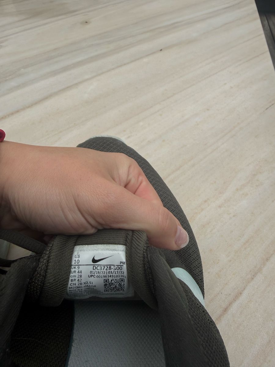 Nike Scarpe da uomo: Nike Running Sneaker Gr. 44 – Usato da Engelburg venduto da mia_n6tr 5