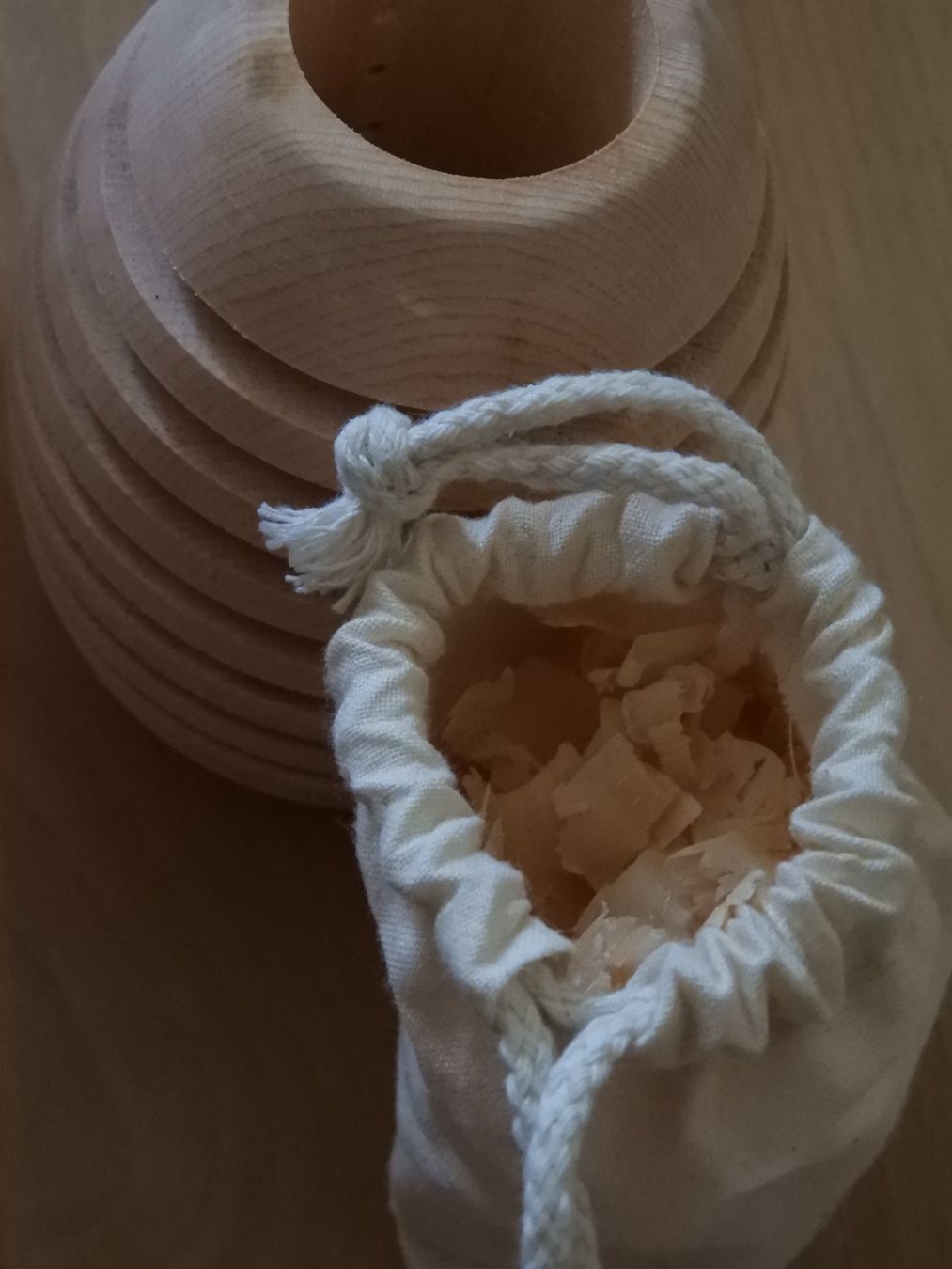 Diffusori di oli essenziali: Diffuseur en bois d'arolle, NEUF! - idée cadeau – Nuovo e nell'imballaggio originale da Dombresson venduto da sev_bsb8 1
