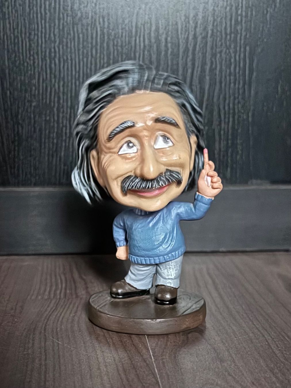 Statuette: Figur Albert Einstein Sammlerfigur Wackelkopf – Usato da Speicher venduto da CH-Schatzkammer 2