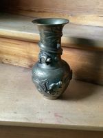 Alte asiatische Metall Drachenvase