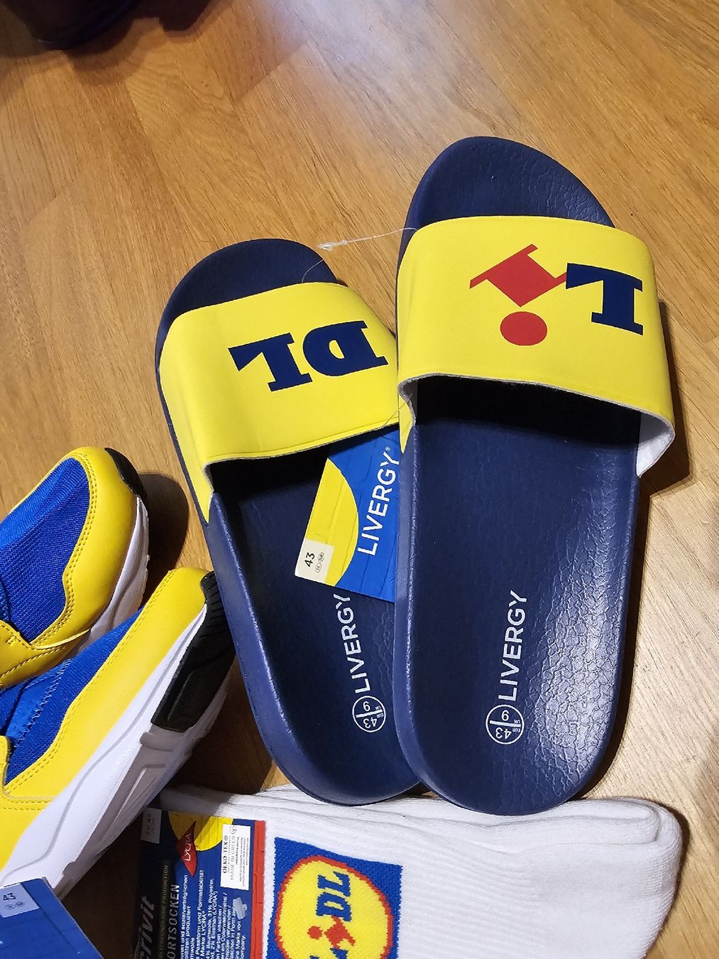 Lidl Scarpe da uomo: Lidl Sneaker Set Gr.43 – Nuovo e nell'imballaggio originale da Oberwil BL venduto da 007re 3