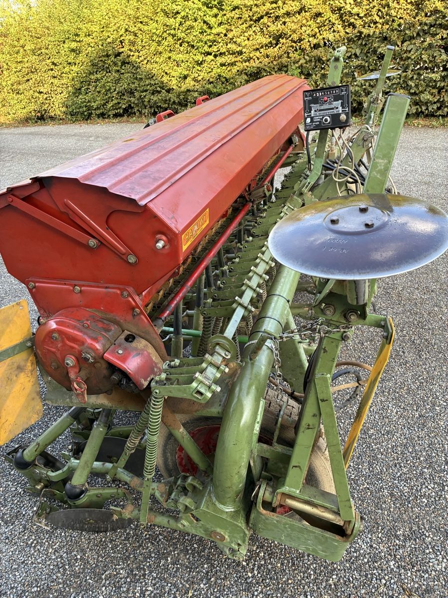Nodet Alle Maschinen: Nodet 3m Scheibenschar Sämaschine – Gebraucht aus Ueberstorf von Hornbeam 5