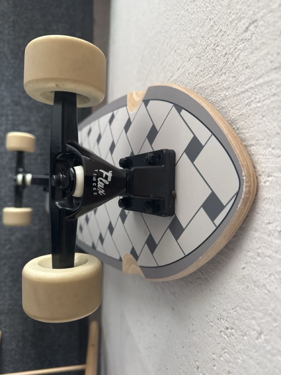 Skateboards: Ultimate Longboards Tyler 32" Surfskate – Usato da Matten b. Interlaken venduto da Nick_Pedersen 3