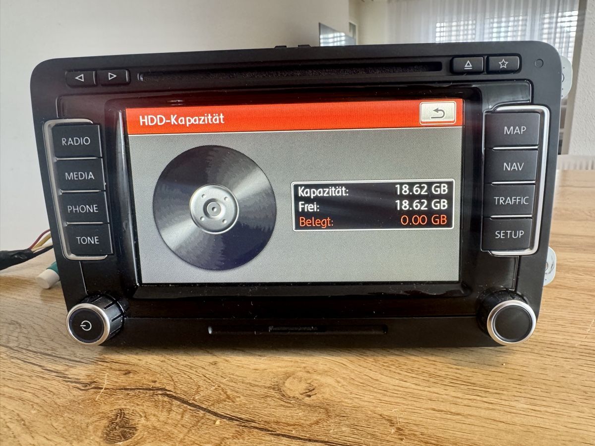 Navigatori: VW RNS 510 mit DAB – Usato da Dietikon venduto da Visipower 6