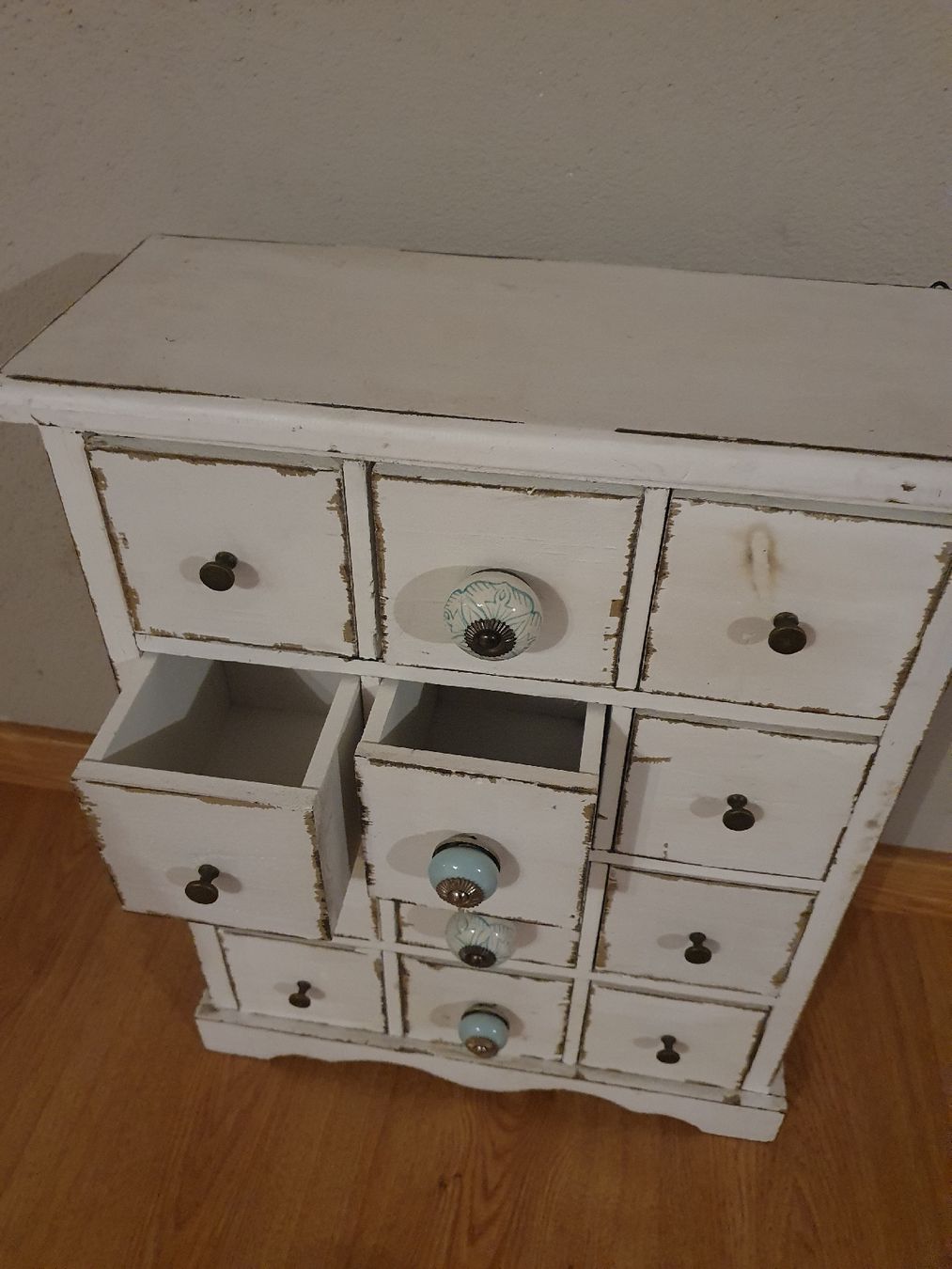 Schränke: Antiker kleiner Schubladenschrank – Neu (gemäss Beschreibung) aus Herisau von lia17 1