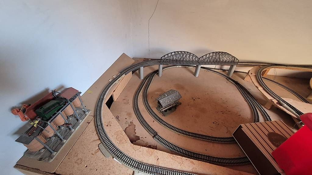Märklin Modellini di ferrovie: Modeleisenbahn märklin HO – Usato da Fisibach venduto da Lorobin 2