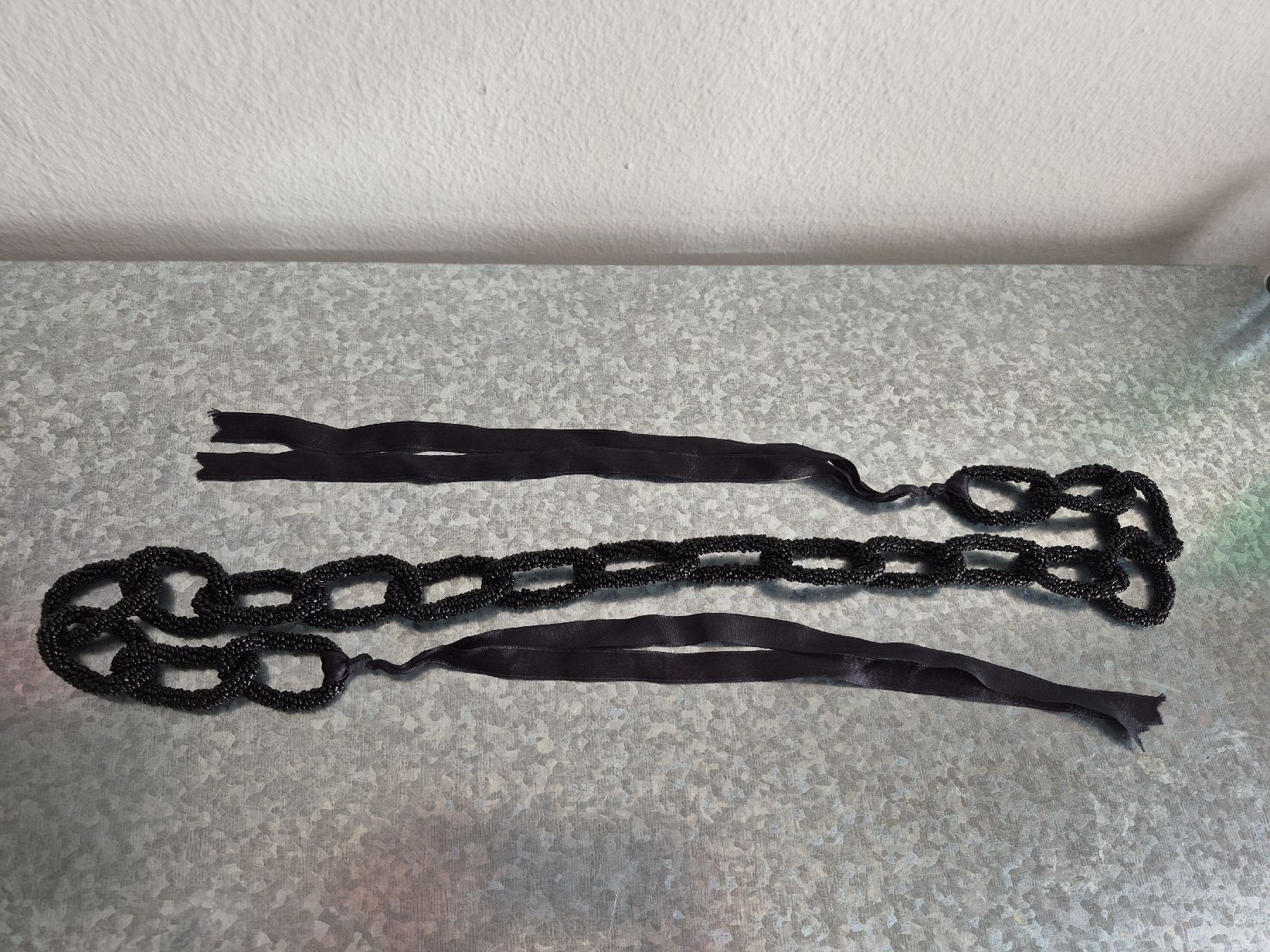 Catenine: Feldpausch - Elegante schwarze Halskette – Nuovo (secondo la descrizione) da Bern venduto da Rou_rsz5 3
