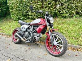 Ducati Scrambler 800 Custom, Top Zustand, frisch ab Service
