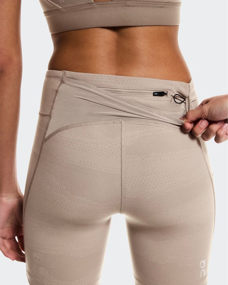 Hosen: ON Running Short Tights Erewhon Grösse S neu – Neu und originalverpackt aus Biel/Bienne von len_9tlh 2