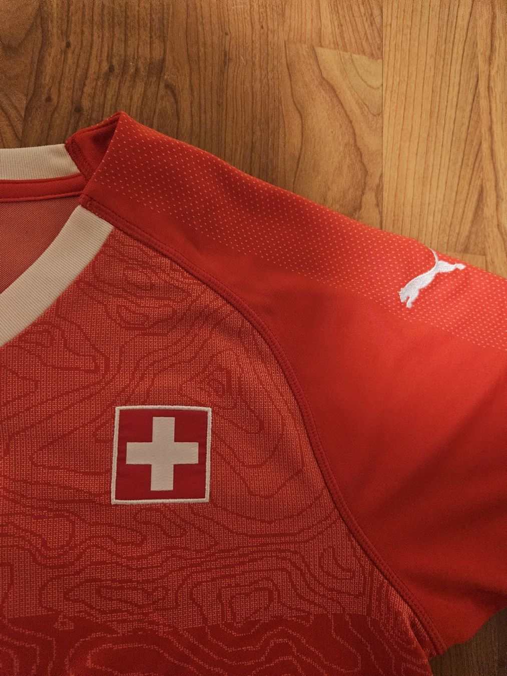 Puma Leibchen & Hosen: Schweiz Heimtrikot  – Gebraucht aus Bassersdorf von NANDO85 1