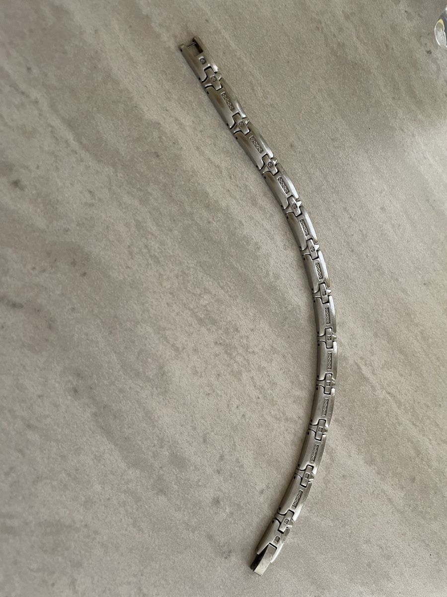 Armbänder & -reifen: Armkette aus Chromstahl  – Gebraucht aus Flawil von Naphtali