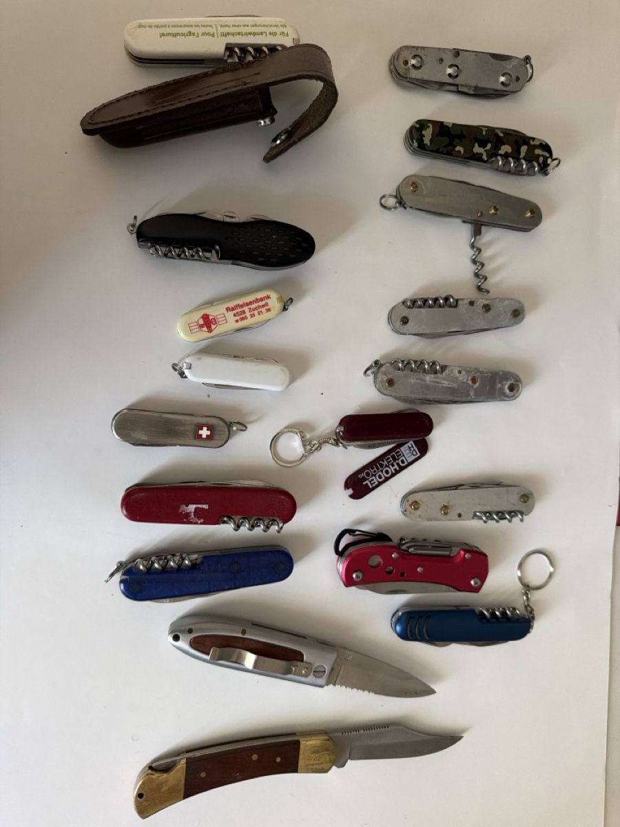 Couteaux de poche: Sackmesser Taschenmesser – Défectueux à Rütschelen par Pemaru 1