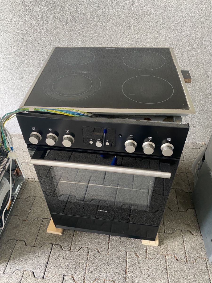 Siemens Cucine: Einbauherd mit Glaskeramik – Usato da Kirchleerau venduto da Fisch2469